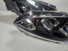 Laden Sie das Bild in den Galerie-Viewer, Frontscheinwerfer Ford Kuga I LV4B-13W030-AK LV4B-13W029AK LED Ein Satz SCH1724855361wv