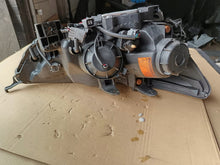 Laden Sie das Bild in den Galerie-Viewer, Frontscheinwerfer Mitsubishi Asx P9135L L9135R Xenon Rechts oder Links