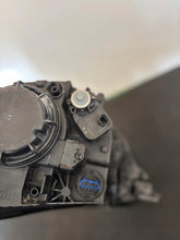 Laden Sie das Bild in den Galerie-Viewer, Frontscheinwerfer Kia Stonic 92102-H8 LED Rechts Scheinwerfer Headlight