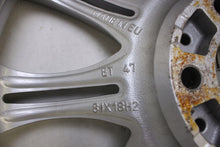 Laden Sie das Bild in den Galerie-Viewer, 1x Alufelge 18 Zoll 8.0" 5x120 20ET Glanz Silber 8036570 BMW E60 E61 Rim Wheel FEL9013598932qx
