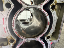 Load image into Gallery viewer, Motorblock BMW F22 N20B20B 2.0 157TKm 2014 Benzin Unkomplett