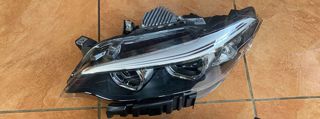 Frontscheinwerfer BMW F22 F87 8738680 8738679 LED Ein Stück (Rechts oder Links)