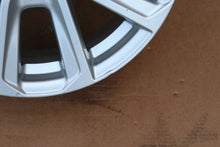 Laden Sie das Bild in den Galerie-Viewer, 1x Alufelge 16 Zoll 6.5&quot; 5x108 50ET Glanz Silber NX7C-1007-A1A Ford Focus