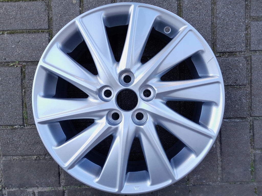 1x Alufelge 16 Zoll 5.0" 5x100 40ET Glanz Toyota Yaris Rim Wheel FEL1080810903eo