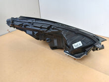 Laden Sie das Bild in den Galerie-Viewer, Frontscheinwerfer Tesla Model 3 107735750 Links Scheinwerfer Headlight