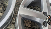 Laden Sie das Bild in den Galerie-Viewer, 4x Alufelge 16 Zoll 6.5" 5x112 42ET 3AA071496A VW Passat Sharan Touran Golf I FEL3767233229ix