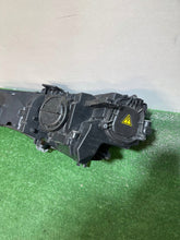 Laden Sie das Bild in den Galerie-Viewer, Frontscheinwerfer Audi A4 B9 8W0941006 Rechts Scheinwerfer Headlight SCH8611114170mu