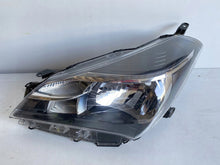 Load image into Gallery viewer, Frontscheinwerfer Toyota Yaris ARO15733 Links Scheinwerfer Headlight SCH4002393463ym