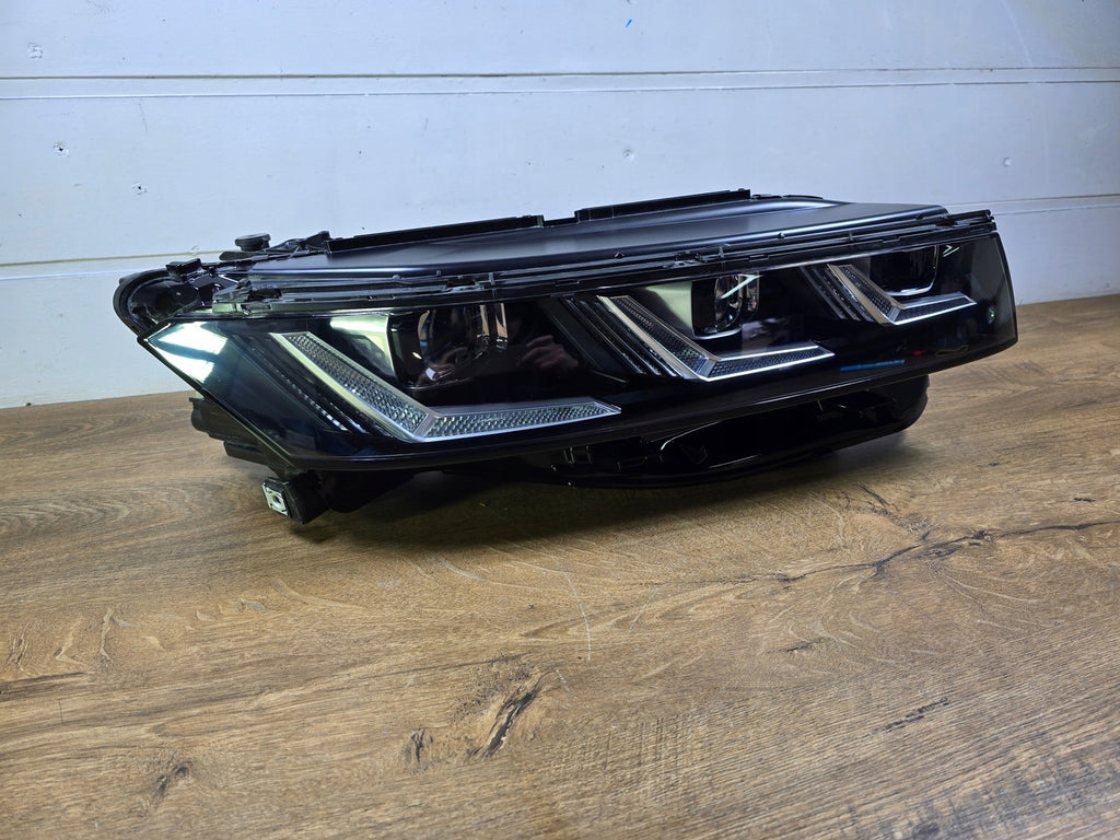Frontscheinwerfer VW Touareg 761941082D Rechts Scheinwerfer Headlight SCH3899255768tp