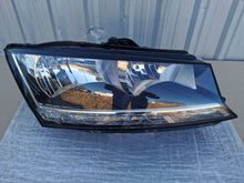 Laden Sie das Bild in den Galerie-Viewer, Frontscheinwerfer Skoda Fabia III 6V1941016D Rechts Scheinwerfer Headlight SCH4110319279sj