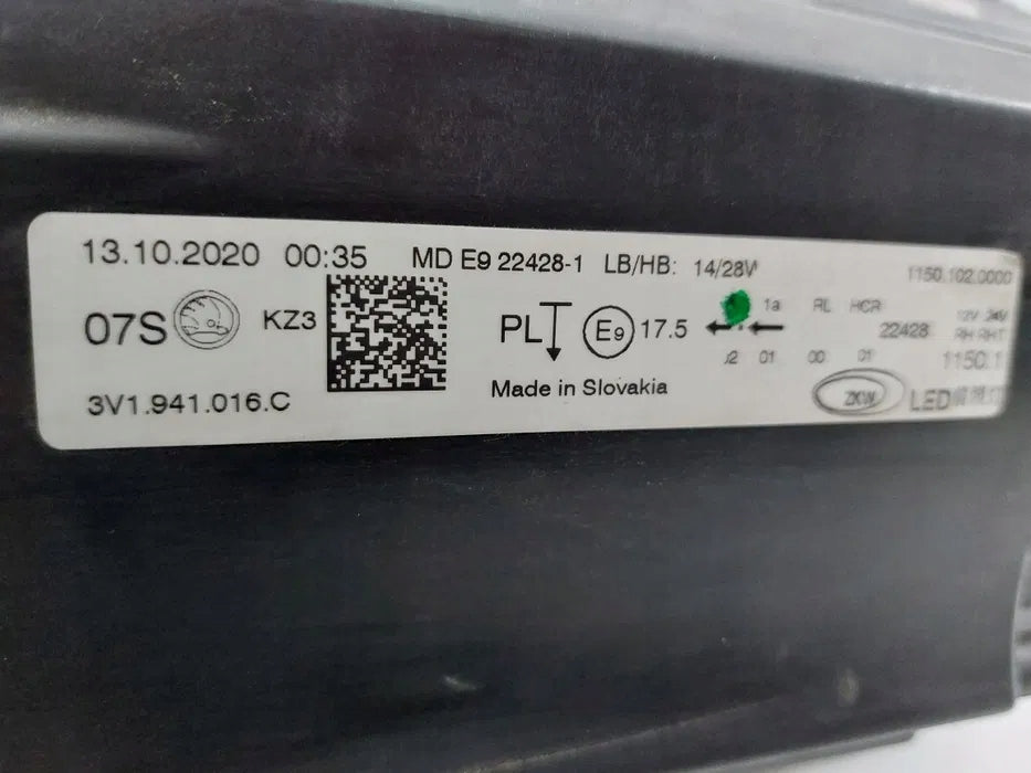 Frontscheinwerfer Skoda Superb III 3V1941016C Full LED Rechts Headlight