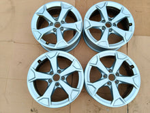 Laden Sie das Bild in den Galerie-Viewer, 4x Alufelge 17 Zoll 7.0" 5x112 45ET Silber 81A071497AXA Audi Rim Wheel FEL7549827062ht