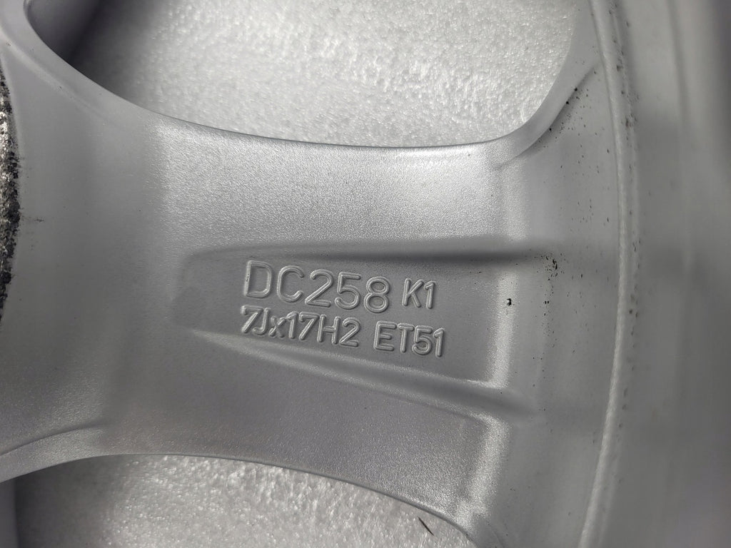 1x Alufelge 17 Zoll 7.0" 5x112 51ET A4474014800 Mercedes-Benz Vito W447