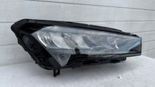 Load image into Gallery viewer, Frontscheinwerfer Skoda Enyaq 5LB941016 Full LED Rechts Scheinwerfer Headlight