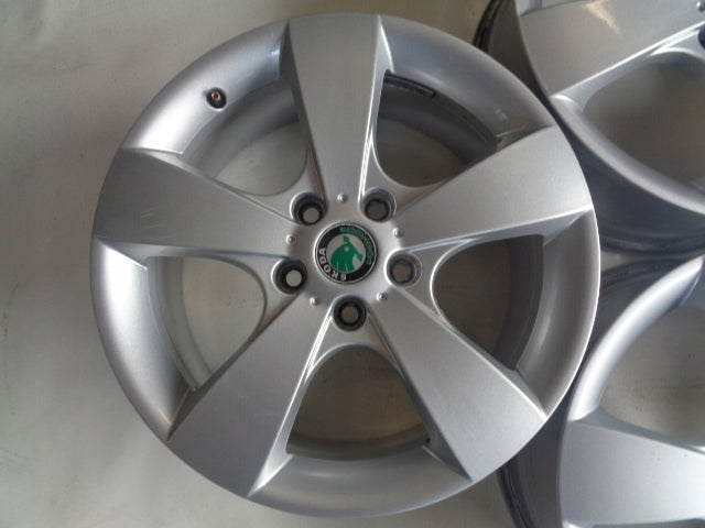 4x Alufelge 17 Zoll 7.0" 5x112 54ET Glanz Silber 1Z0601025D Skoda Octavia I FEL3494021146en