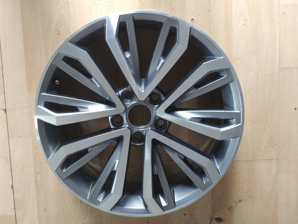 1x Alufelge 18 Zoll 7.0" 5x112 45ET Glanz Grau 2GA601025 Mg T-Roc Rim Wheel