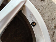 Load image into Gallery viewer, 1x Alufelge 18 Zoll 7.5" 5x112 51ET Glanz Silber 5F0601025J Seat I Rim Wheel FEL4944110726jv