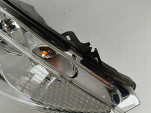 Load image into Gallery viewer, Frontscheinwerfer Ford Fiesta 8A6113W029CG Rechts Scheinwerfer Headlight SCH1872104746se