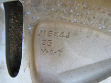 Laden Sie das Bild in den Galerie-Viewer, 1x Alufelge 15 Zoll 4.0&quot; Mitsubishi Rim Wheel