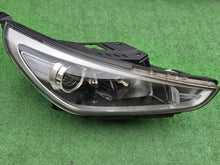 Laden Sie das Bild in den Galerie-Viewer, Frontscheinwerfer Hyundai I30 III 92102-G4XXX Rechts Scheinwerfer Headlight SCH6992505786mb