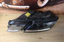 Load image into Gallery viewer, Frontscheinwerfer Skoda Octavia III 5E1941015D Links Scheinwerfer Headlight SCH7005898395vl