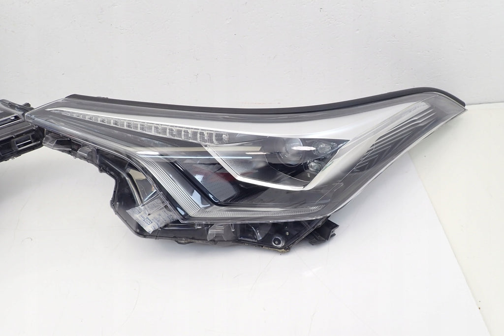 Frontscheinwerfer Toyota Chr 81160-F4071-00 LED Ein Stück (Rechts oder Links)