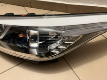 Laden Sie das Bild in den Galerie-Viewer, Frontscheinwerfer Kia Ceed 92101-A2010 LED Links Scheinwerfer Headlight SCH6263196280bi