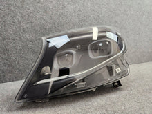 Laden Sie das Bild in den Galerie-Viewer, Frontscheinwerfer Mercedes-Benz W447 A4479068101SCZ A4479068101 LED Links SCH2121263447ar