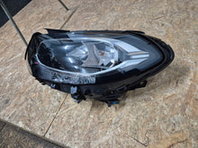Laden Sie das Bild in den Galerie-Viewer, Frontscheinwerfer Mercedes-Benz A2468205361 Links Scheinwerfer Headlight SCH2224773699jk