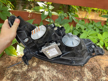 Laden Sie das Bild in den Galerie-Viewer, Frontscheinwerfer Honda Insight Xenon Links Scheinwerfer Headlight
