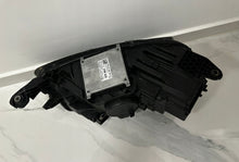 Laden Sie das Bild in den Galerie-Viewer, Frontscheinwerfer Skoda Fabia III 6V1941015E Links Scheinwerfer Headlight