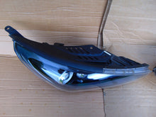 Load image into Gallery viewer, Frontscheinwerfer Hyundai I30 III 92101-S0100 LED Ein Satz Headlight SCH5145952127nt