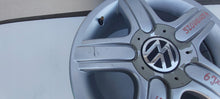 Load image into Gallery viewer, 1x Alufelge 15 Zoll 5.0&quot; 5x112 43ET 5Z0601025A VW Fox Rim Wheel