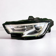 Laden Sie das Bild in den Galerie-Viewer, Frontscheinwerfer Audi A3 8V0941005E Xenon Links Scheinwerfer Headlight