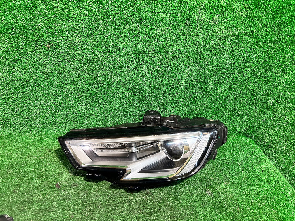 Frontscheinwerfer Audi A3 8V0941005E Xenon Links Scheinwerfer Headlight