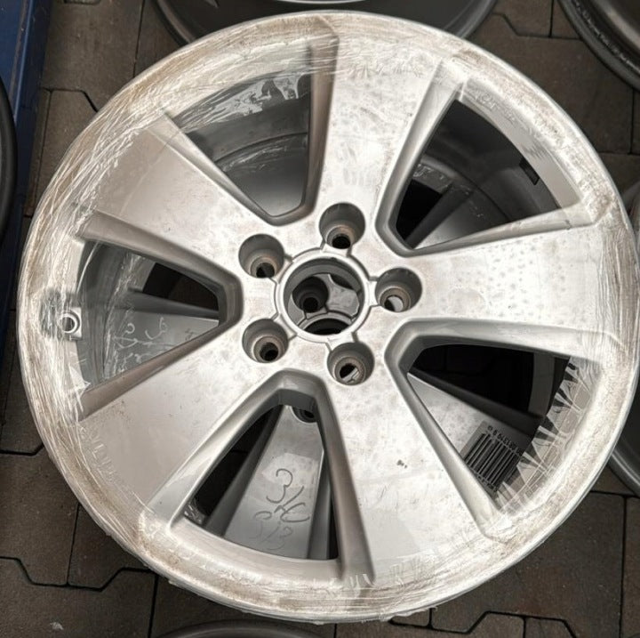 1x Alufelge 17 Zoll 6.0" 5x112 48ET 8V0601025C Audi A3 Rim Wheel FEL8198554577oh