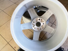 Load image into Gallery viewer, 1x Alufelge 17 Zoll 7.0" 5x112 54ET Silber 1K0601025AE VW Golf Rim Wheel FEL5587865399ci