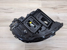 Laden Sie das Bild in den Galerie-Viewer, Frontscheinwerfer Mercedes-Benz A2139060110 Links Scheinwerfer Headlight SCH5712036188ne