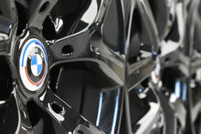 Laden Sie das Bild in den Galerie-Viewer, 4x Alufelge 17 Zoll 6.5" 5x112 39ET Glanz Schwarz 6856076 BMW X2 F39 F48 FEL2933784910rb