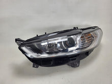 Laden Sie das Bild in den Galerie-Viewer, Frontscheinwerfer Ford Mondeo DS73-13W030-AG Links Scheinwerfer Headlight