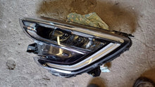 Laden Sie das Bild in den Galerie-Viewer, Frontscheinwerfer Renault Arkana 260602566R Links Scheinwerfer Headlight