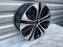 Load image into Gallery viewer, 1x Alufelge 18 Zoll 8.0&quot; 5x112 38ET A2534014600 Mercedes-Benz Glc Rim Wheel