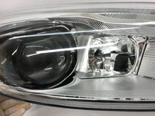 Laden Sie das Bild in den Galerie-Viewer, Frontscheinwerfer Ford Focus III F1EB-13D154-AG Xenon Rechts Headlight SCH6577232592vj