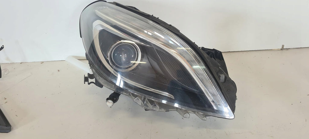 Frontscheinwerfer Mercedes-Benz W246 2468207461 Ein Stück (Rechts oder Links) SCH4535493215vf