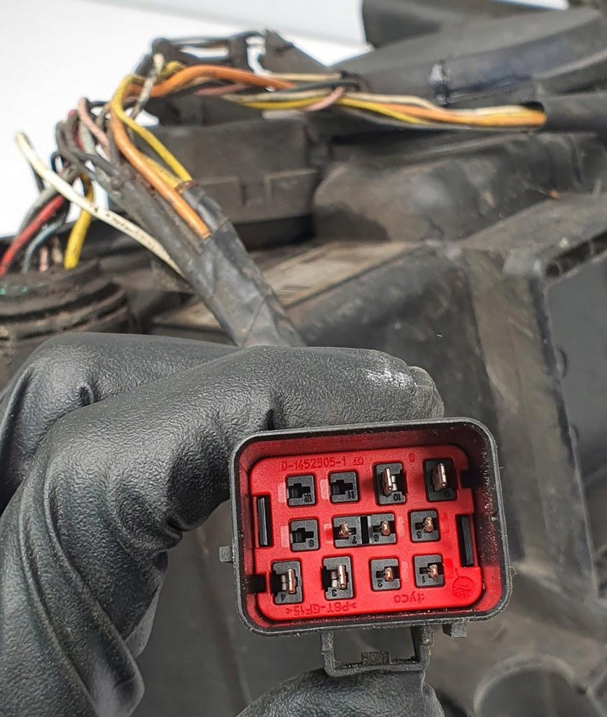 Frontscheinwerfer Volvo V70 II 30648209 Rechts Scheinwerfer Headlight