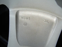 Laden Sie das Bild in den Galerie-Viewer, 1x Alufelge 17 Zoll 7.0&quot; 5x112 54ET Glanz Silber 7M0073122HC VW Sharan Rim Wheel