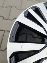 Load image into Gallery viewer, 1x Alufelge 19 Zoll 7.0" 5x114.3 40ET 403009932R Renault Koleos Ii Rim Wheel FEL7861619006wf