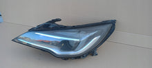 Load image into Gallery viewer, Frontscheinwerfer Opel Astra 39111143 662588537 Links Scheinwerfer Headlight