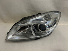 Load image into Gallery viewer, Frontscheinwerfer Skoda Fabia Ein Stück (Rechts oder Links) Headlight