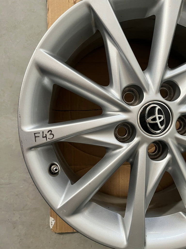 1x Alufelge 17 Zoll 7.0" 5x114.3 45ET 42611-47330 Toyota Corolla Rim Wheel FEL5386479560bv